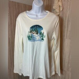 Croft & Barrow Soft White Top With Winter Scene